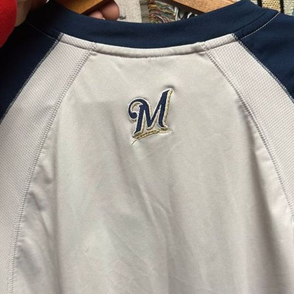 Vintage 90's Nike Milwaukee Brewers Center Swoosh Embroidered Long Sleeve - Picture 5 of 5